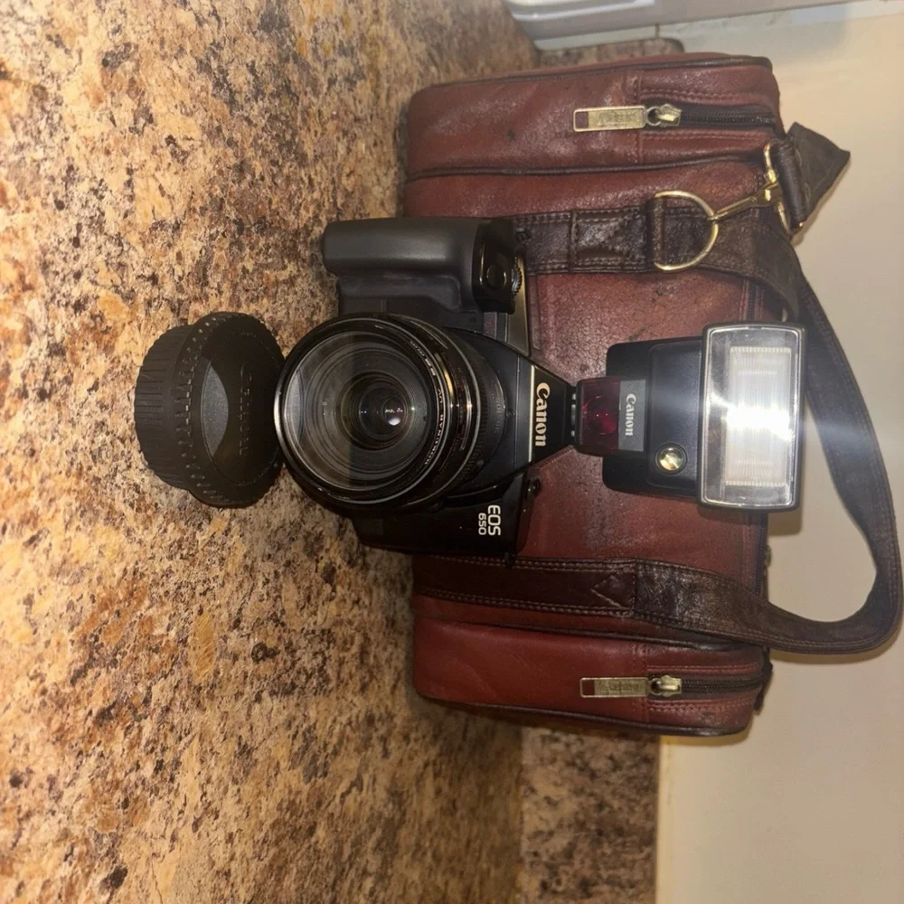 Canon EOS 650 Black Camera